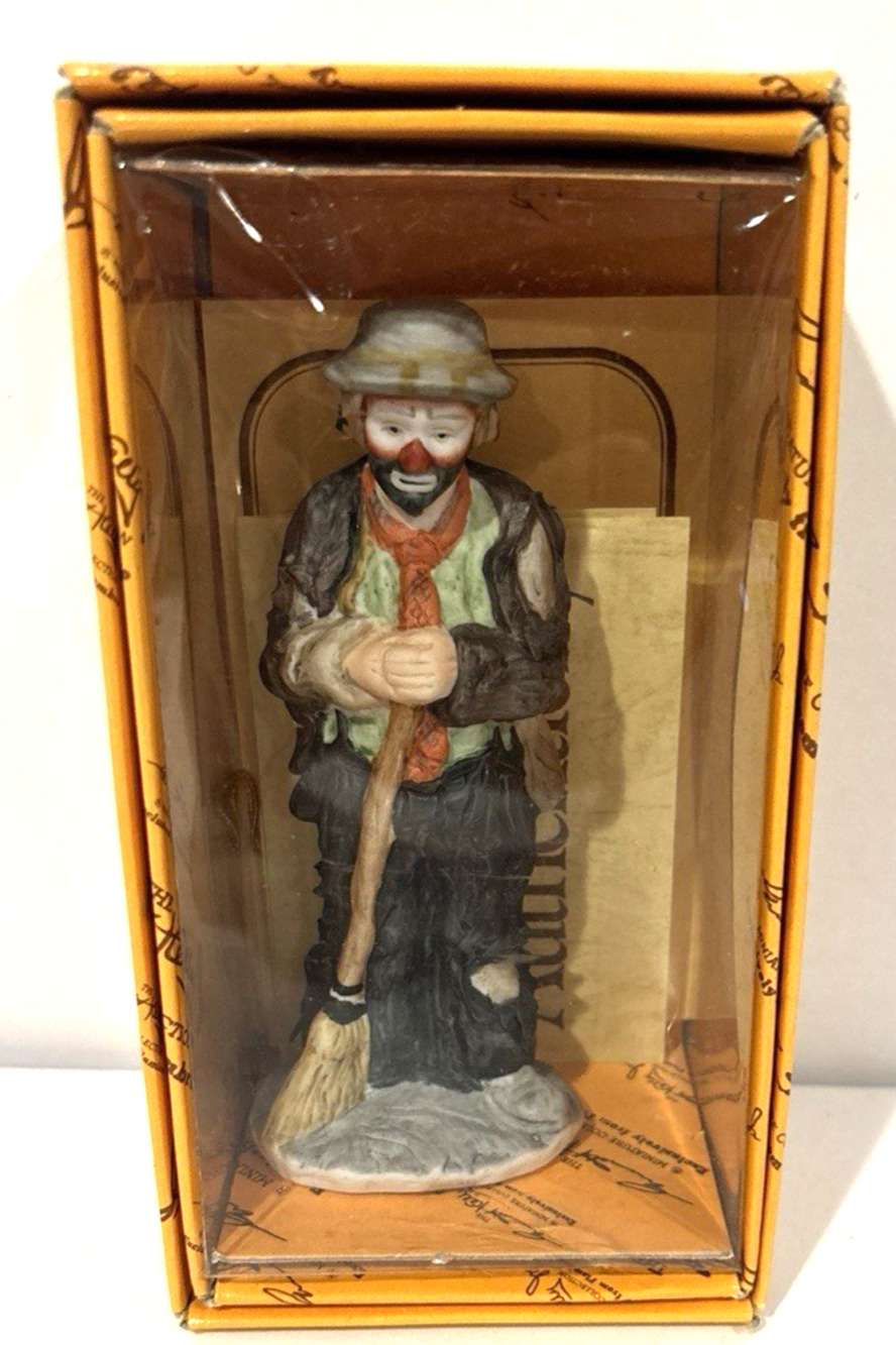 VTG Flambro Emmett Kelly Jr. Miniature Sweeping Up Collectible Figurine w/CoA
